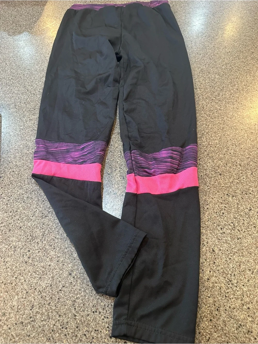 Chili peppers comfortable black
